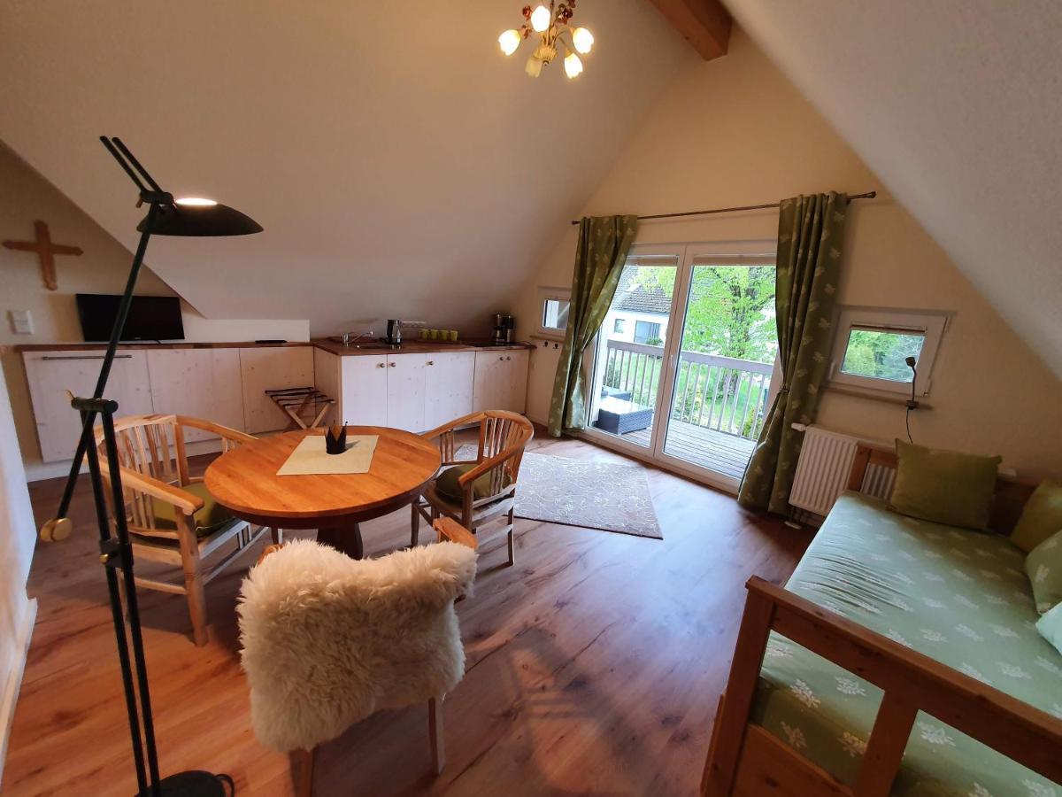 Pension Am Kirschgarten ゲスヴァインシュタイン エクステリア 写真